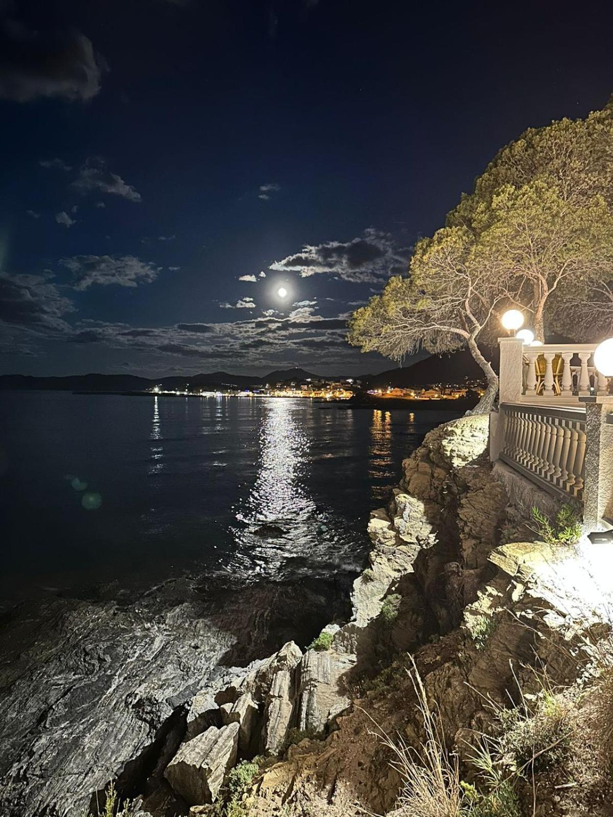 Hotel Grifeu Llança Dış mekan fotoğraf