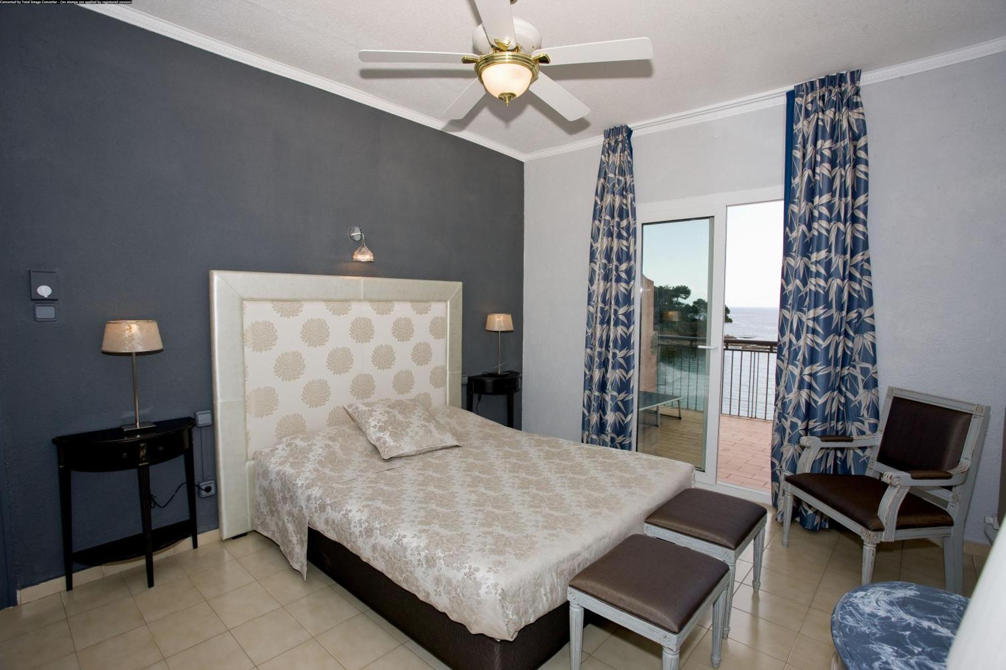 Hotel Grifeu Llança Dış mekan fotoğraf
