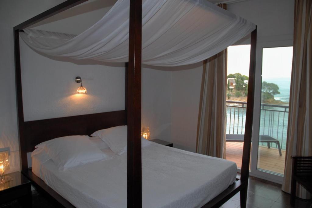 Hotel Grifeu Llança Dış mekan fotoğraf