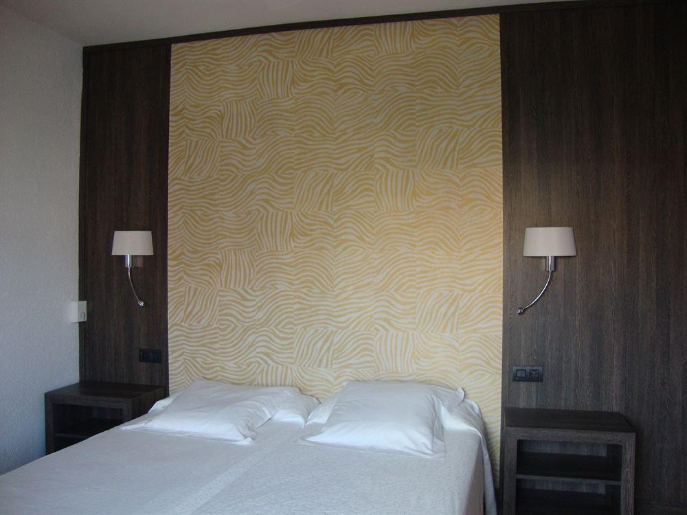 Hotel Grifeu Llança Dış mekan fotoğraf